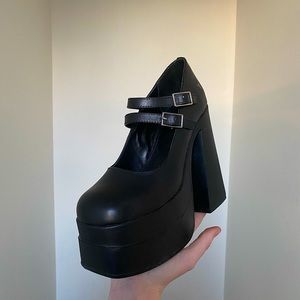 Windsor Smith black platform heels❤️